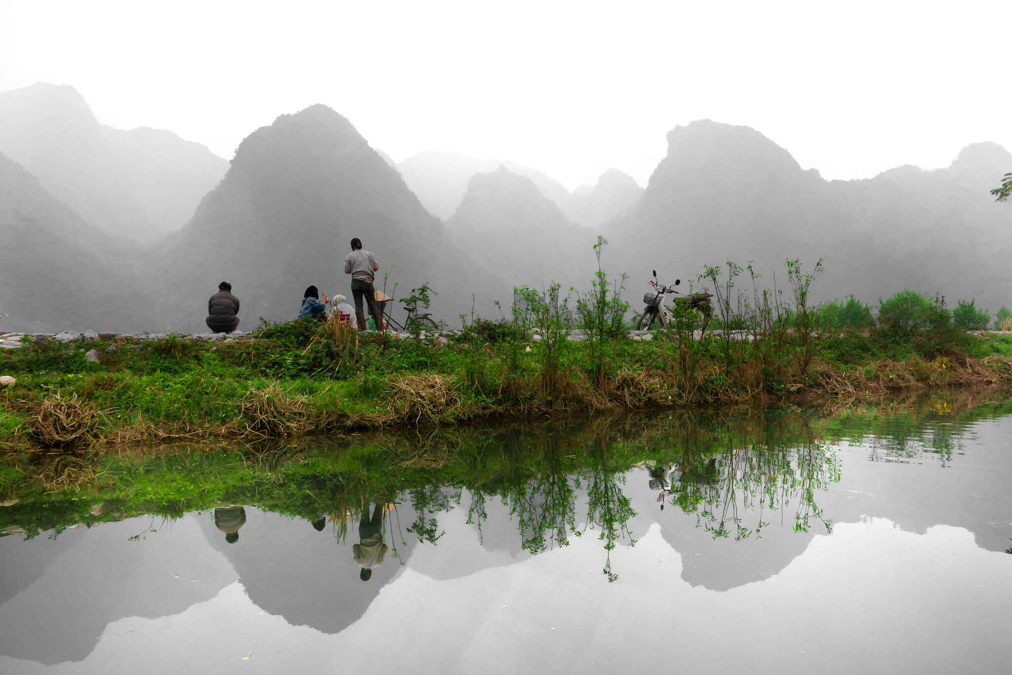 Cover image: Fishing Around the Perfume Pagoda